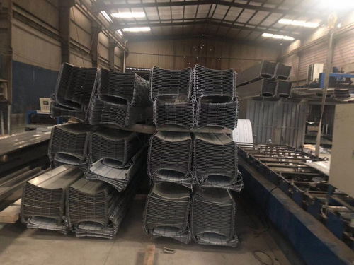 工厂直销建材 0.8mm厚65/330/430型铝镁锰板金属屋面建筑材料的全方位解析